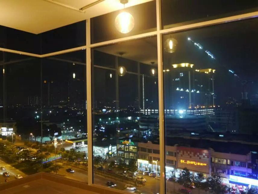Columbia Hotel Куала-Лумпур Экстерьер фото
